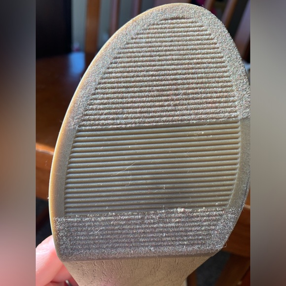 Universal Thread, women’s sandals, small heel, size 6 1/2, cute floral pattern - Picture 8 of 15